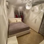 Chlo 3 * Tirana
